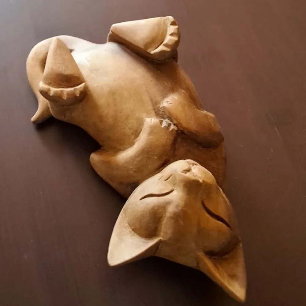 Vintage Balinese Hand Carved Wooden Sleeping Cat Folk Art Figurine - Picture 9 of 9